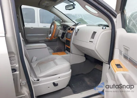 2008 Chrysler Aspen Limited из США, поврежденный, VIN 1A8HX58238F141986